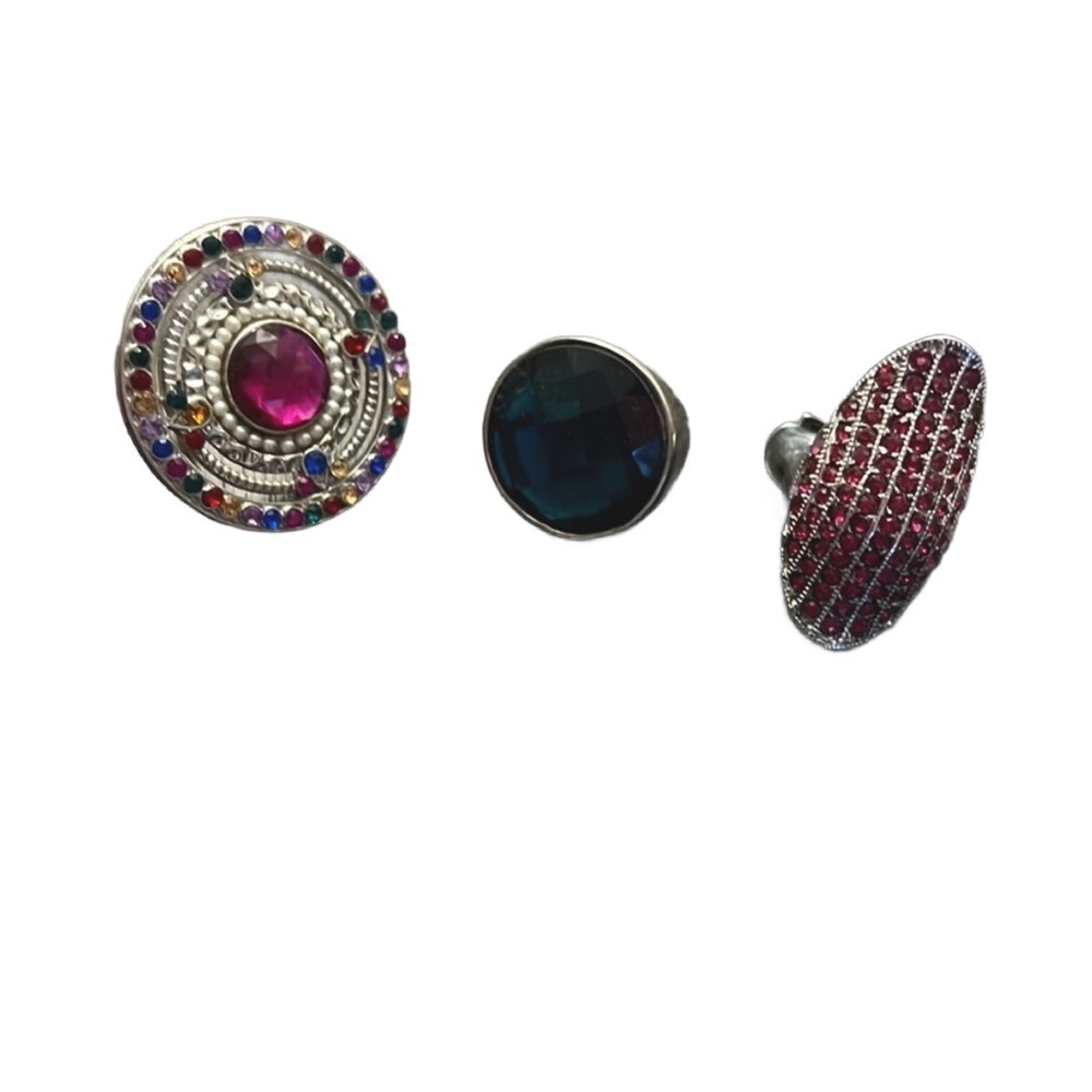 3 costume jewelry rings